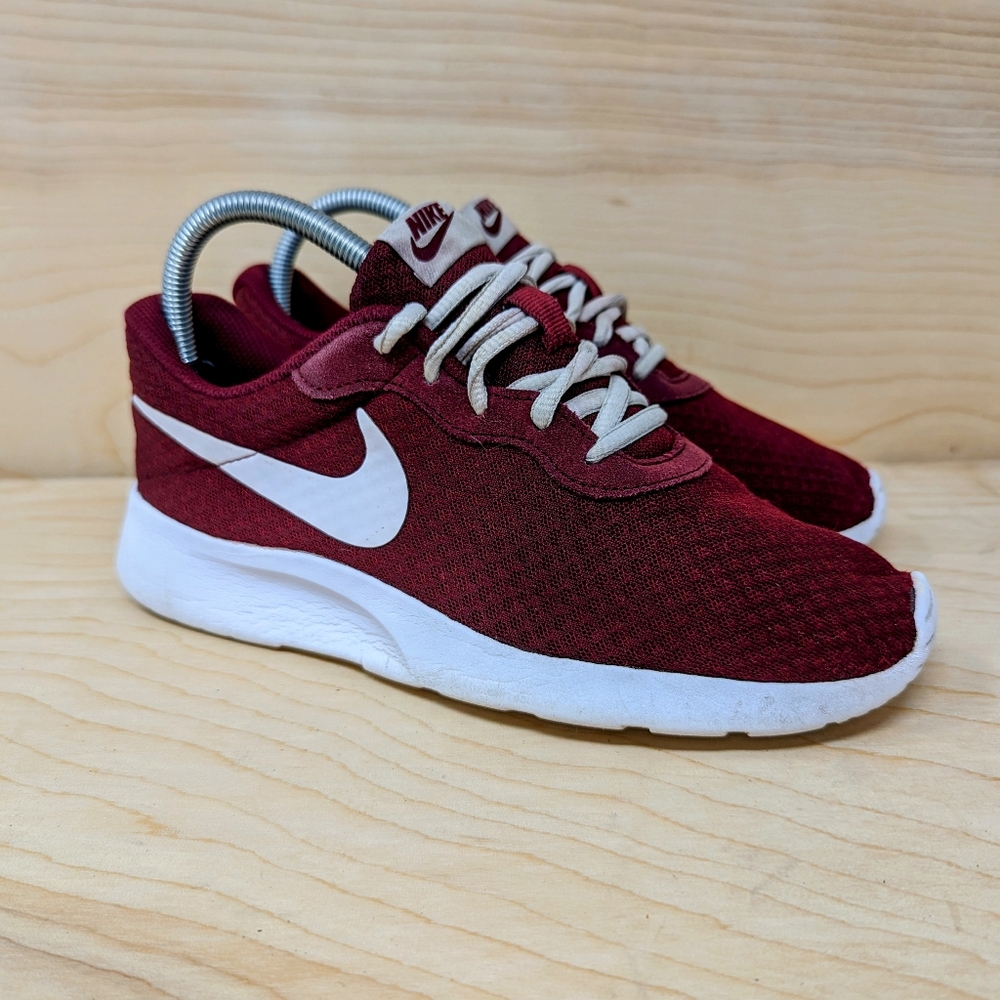 Women’s Size 7 - NIKE Tanjun Team Red White Running Sneakers 812655-604